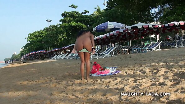 एक मुंडा योनी के साथ एक श्यामला एक आदमी पर बैठे पंजाबी सेक्सी फिल्म एचडी वीडियो चेहरे कर रही है