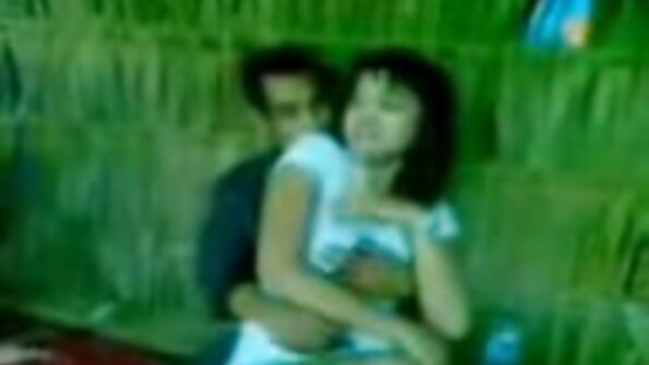 एक रेवेन बालों वाली कुतिया एक आदमी पंजाबी सेक्सी फिल्म एचडी वीडियो को एक झटका नौकरी दे रही है