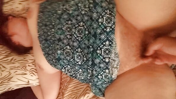 सुनहरे बालों वाली शहद मूर्खों के सेक्सी वीडियो एचडी मूवी साथ दो ग्लैमरस वालियां