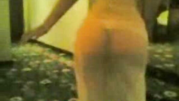 एक फर्म एचडी सेक्सी फिल्म वीडियो शरीर के साथ एक गांठदार फूहड़ गहराई से प्रवेश कर रहा है