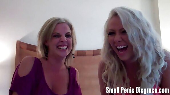 एक लाल सेक्सी एचडी फिल्म दिखाएं बालों वाली है कि प्यार करता है उसके dildos pees और masturbates से पहले हमसे