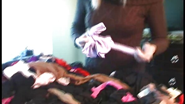 एक ब्लोंड साथ बड़ा टिट्स होती सेक्सी फिल्म एचडी में हे मिल रहा नग्न और वह होती हे पोजिंग