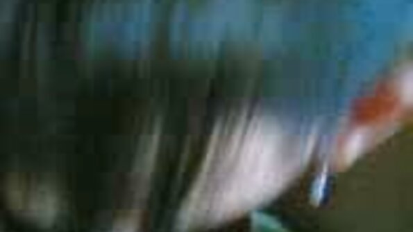 एकल वीडियो में एक डिल्डो के विकल्प के रूप बॉलीवुड सेक्सी एचडी में एक ककड़ी का उपयोग किया जाता है