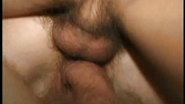 एक छोटी शौकिया प्रेमिका को चूसने सेक्सी फिल्म एचडी के दौरान लेंस के करीब फिल्माया जाता है