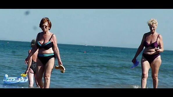 एक हिंदी सेक्सी मूवी एचडी सेक्सी गर्ल होती हे न्यूड में द स्ट्रिप क्लब, ले रही केयर ऑफ़ ए कॉक