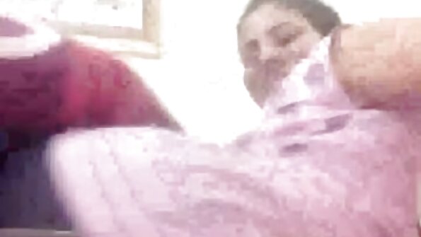 श्यामला प्रिय Zoi कैमरे के सामने उसकी सेक्सी एकल हिंदी सेक्सी मूवी एचडी वीडियो अभिनय कर रही है